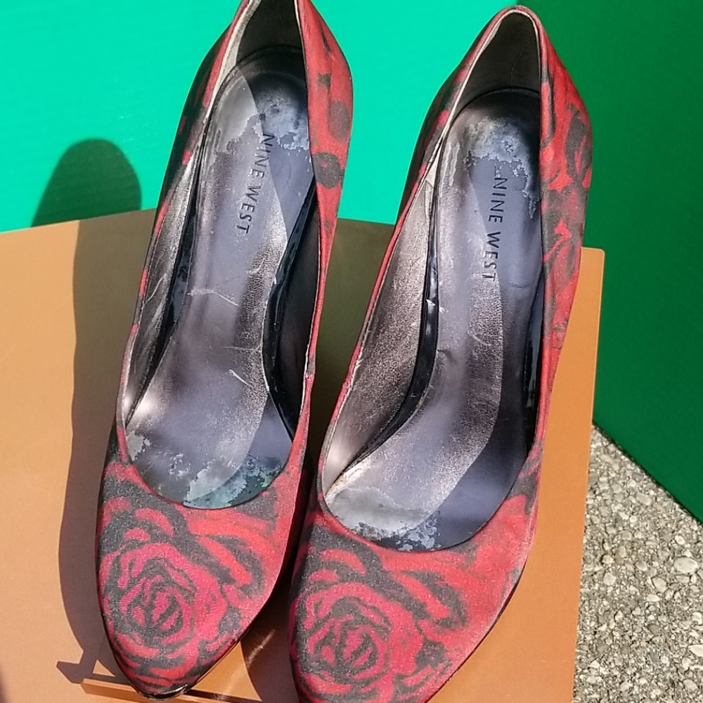 Women's shoes